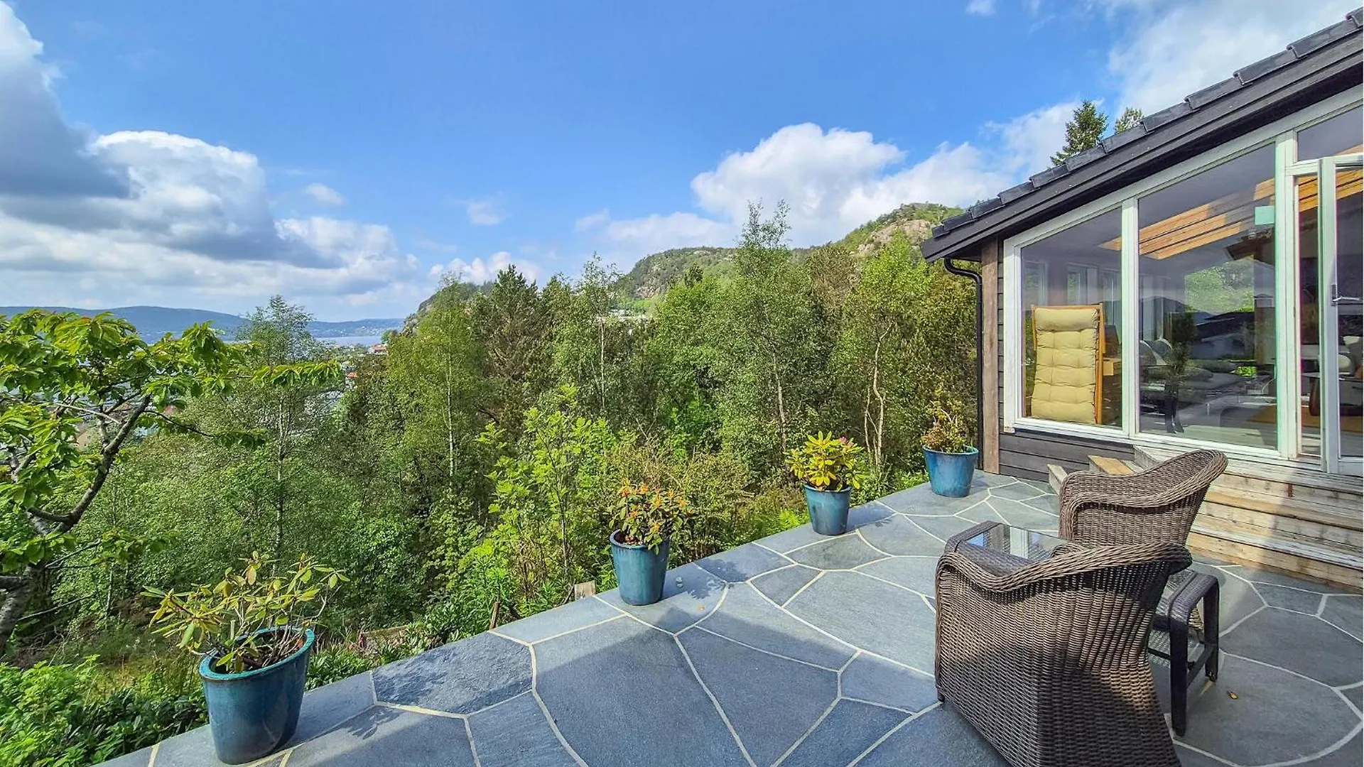 Awesome Apartment In Bergen With House Sea View 노르웨이
